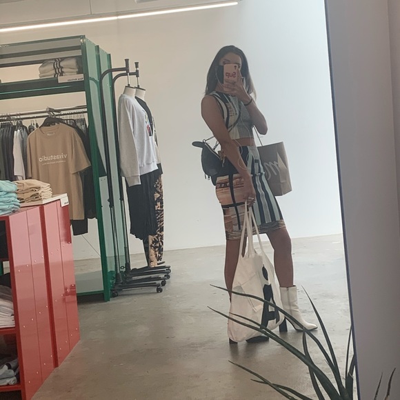 Meet your Posher, Amy - Picture 13 of 14